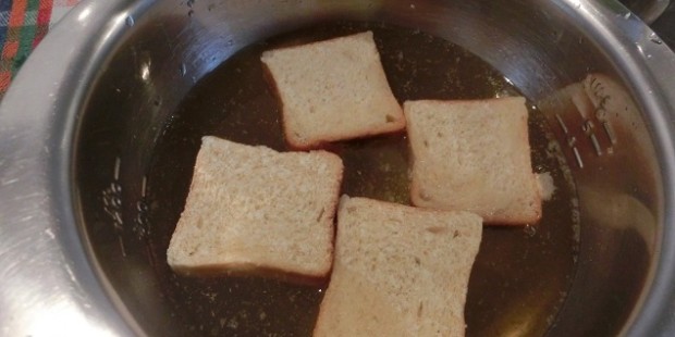 Mojar en el vino blanco.