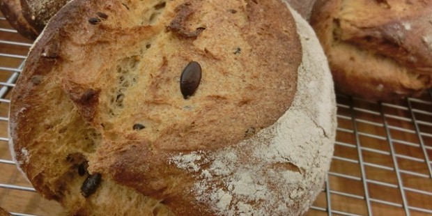 MAsa de espelta con frutos secos y semillas, Andreu Bertrán.